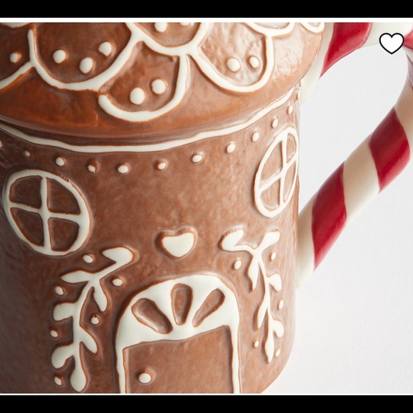 Pottery Barn Gingerbread house mug with a lid - Picture 2 of 2